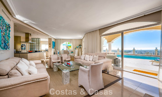 Classic Mediterranean villa for sale with panoramic sea views in an exclusive gated community in Marbella - Benahavis 774921 