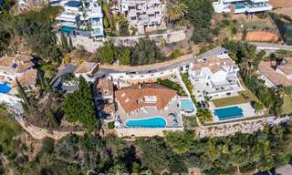 Classic Mediterranean villa for sale with panoramic sea views in an exclusive gated community in Marbella - Benahavis 774934 