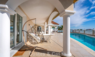 Classic Mediterranean villa for sale with panoramic sea views in an exclusive gated community in Marbella - Benahavis 774945 