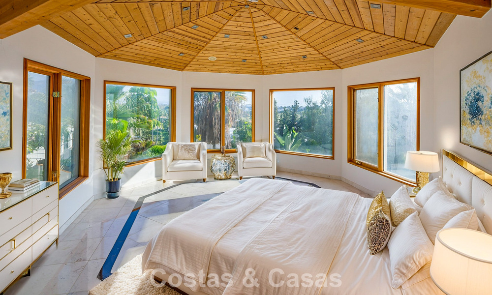 Majestic luxury villa with stunning sea views for sale, in a sought after urbanisation of Benahavis - Marbella 774947