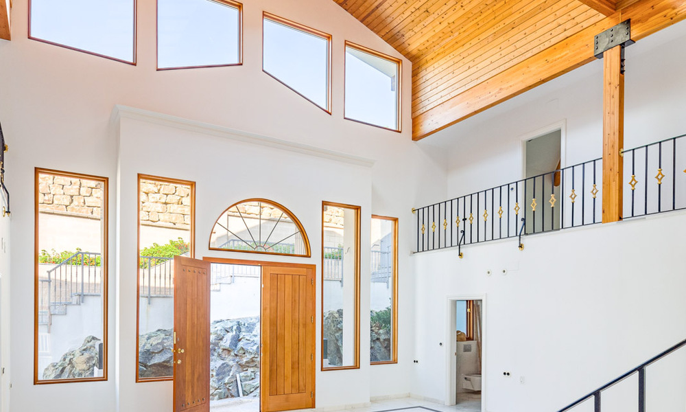 Majestic luxury villa with stunning sea views for sale, in a sought after urbanisation of Benahavis - Marbella 774953