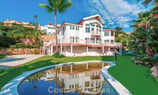 Majestic luxury villa with stunning sea views for sale, in a sought after urbanisation of Benahavis - Marbella 774959 