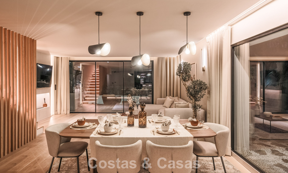 Luxurious renovated townhouse with sea views for sale, in a gated community on Marbella’s Golden Mile 774970