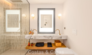 Luxurious renovated townhouse with sea views for sale, in a gated community on Marbella’s Golden Mile 774984 