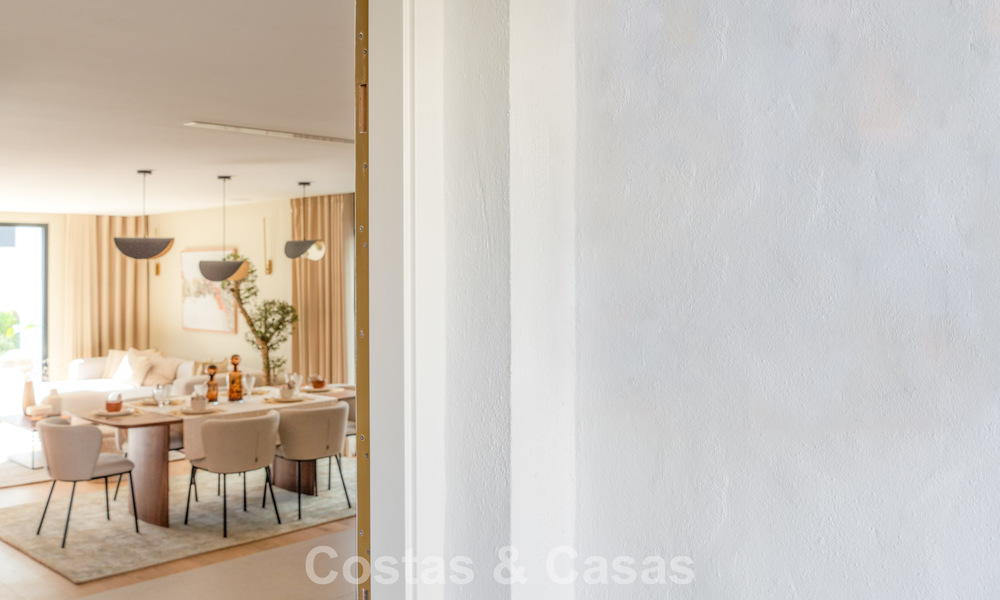 Luxurious renovated townhouse with sea views for sale, in a gated community on Marbella’s Golden Mile 774990