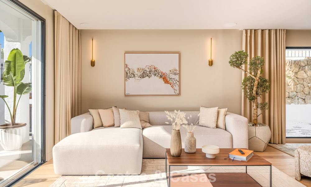 Luxurious renovated townhouse with sea views for sale, in a gated community on Marbella’s Golden Mile 774991