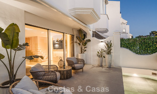 Luxurious renovated townhouse with sea views for sale, in a gated community on Marbella’s Golden Mile 775001 