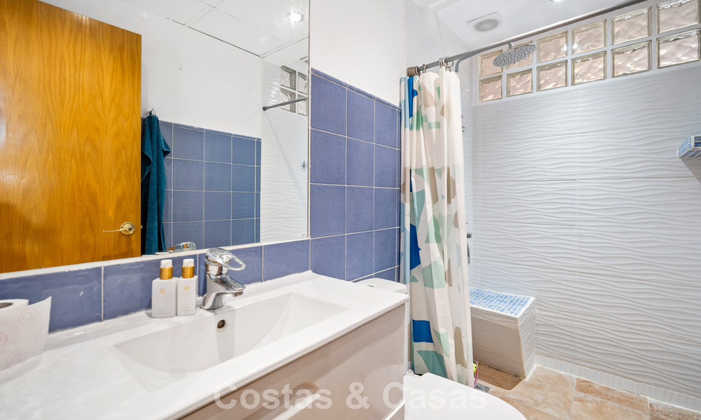 Spacious townhouse with private garden for sale, surrounded by golf courses in Nueva Andalucia, Marbella 775067