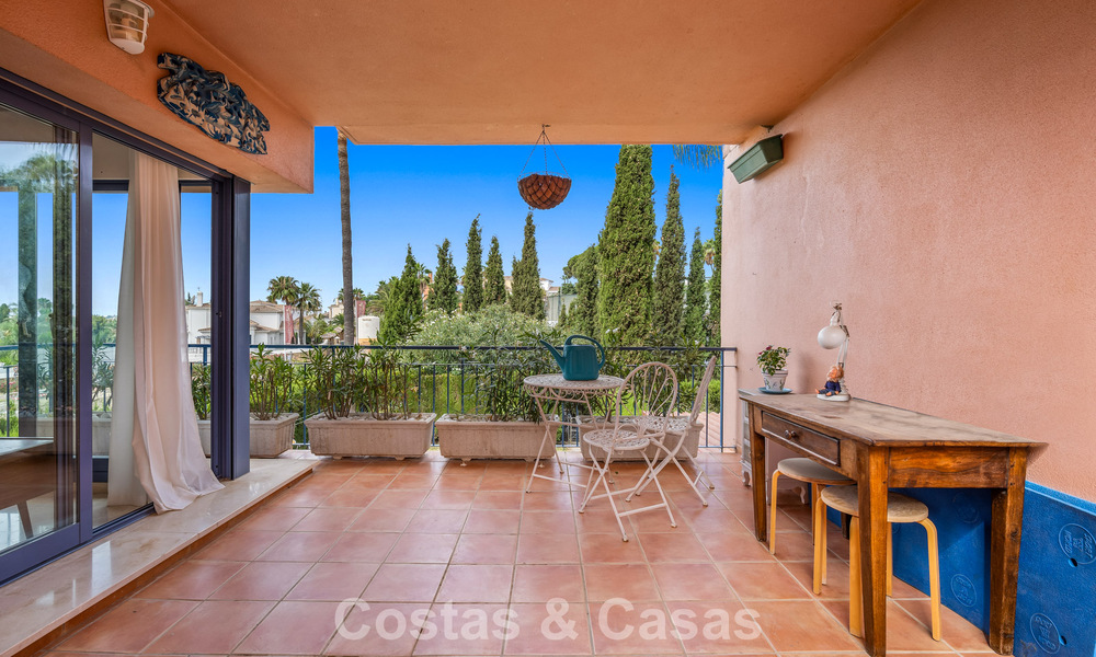 Spacious townhouse with private garden for sale, surrounded by golf courses in Nueva Andalucia, Marbella 775072