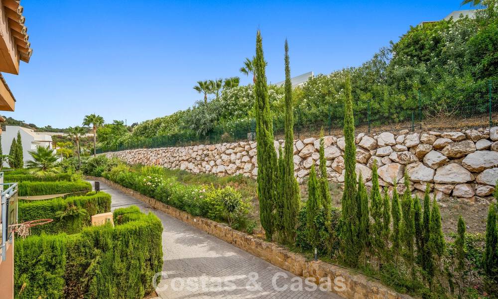 Spacious townhouse with private garden for sale, surrounded by golf courses in Nueva Andalucia, Marbella 775077