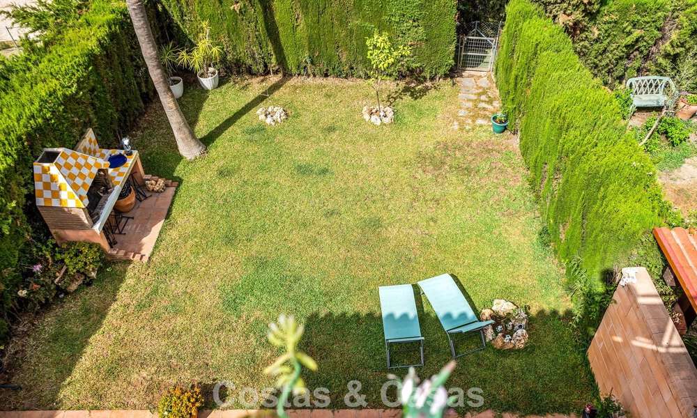 Spacious townhouse with private garden for sale, surrounded by golf courses in Nueva Andalucia, Marbella 775083