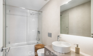Move-in ready, modern, frontline beach apartment for sale in Estepona, Costa del Sol 775095 
