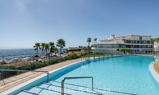 Move-in ready, modern, frontline beach apartment for sale in Estepona, Costa del Sol 775117 