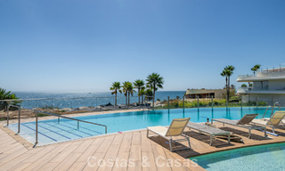 Move-in ready, modern, frontline beach apartment for sale in Estepona, Costa del Sol 775118 
