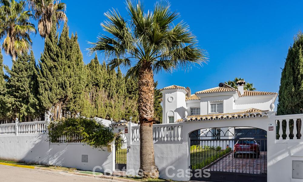 Move-in ready luxury villa in Mediterranean style for sale in a residential area in the golf valley of Mijas, Costa del Sol 775143