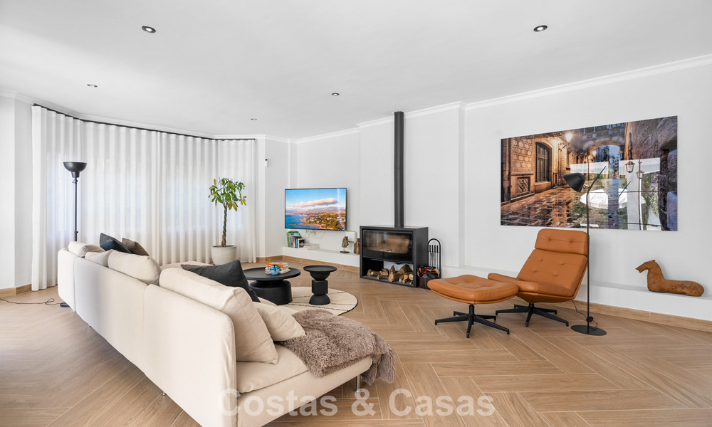 Move-in ready luxury villa in Mediterranean style for sale in a residential area in the golf valley of Mijas, Costa del Sol 775163