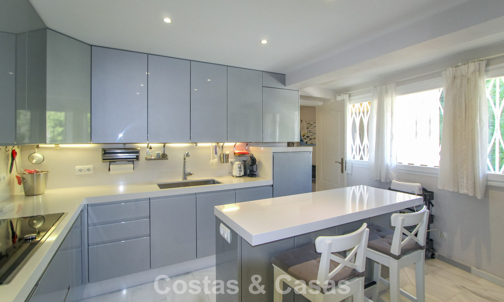 Frontline beach apartment with phenomenal views for sale in Marbella centre 775047