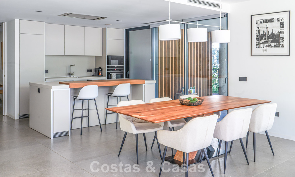 Modernist ground floor apartment in a gated community of Sotogrande, Costa del Sol 775334