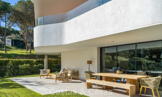 Modernist ground floor apartment in a gated community of Sotogrande, Costa del Sol 775352 