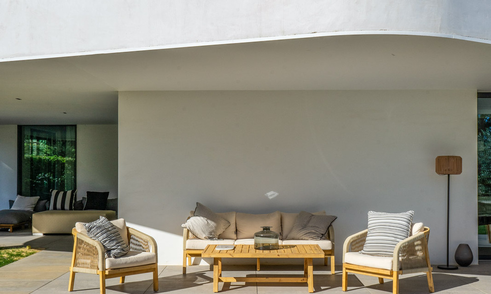 Modernist ground floor apartment in a gated community of Sotogrande, Costa del Sol 775353