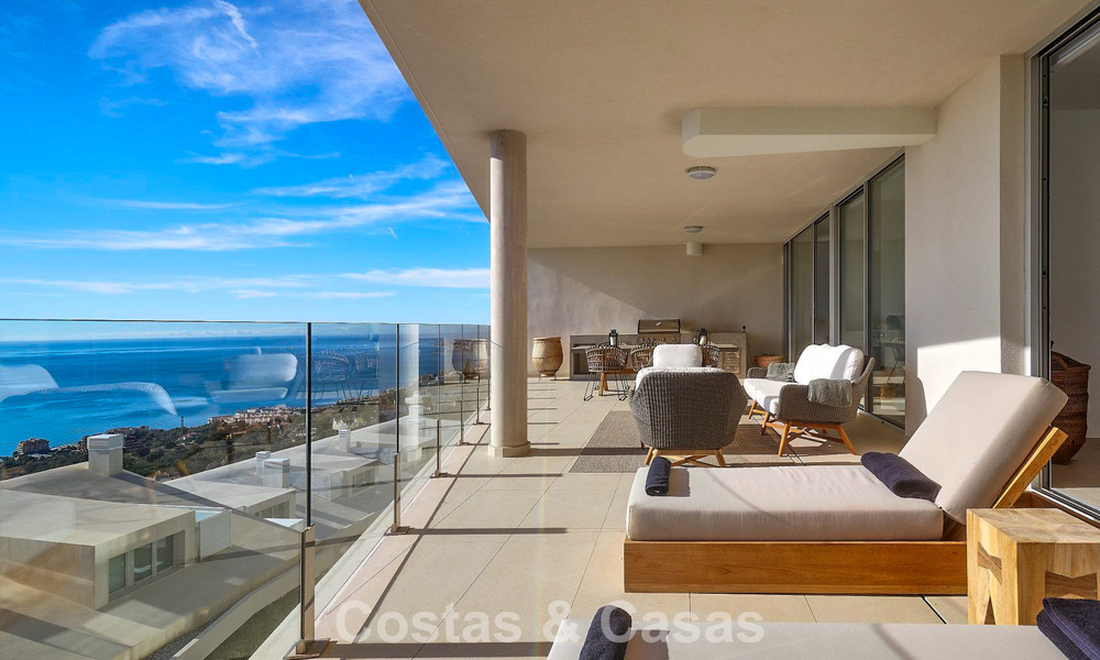 Move-in ready, modern apartment with panoramic sea views for sale in Benalmadena, Costa del Sol 775489