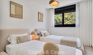 Recently built penthouse with spacious solarium for sale in gated complex in Benahavis - Marbella 775452 