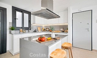 Recently built penthouse with spacious solarium for sale in gated complex in Benahavis - Marbella 775458 
