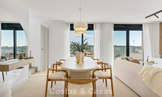 Recently built penthouse with spacious solarium for sale in gated complex in Benahavis - Marbella 775462 