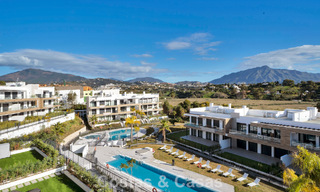 Recently built penthouse with spacious solarium for sale in gated complex in Benahavis - Marbella 775472 
