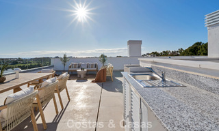 Recently built penthouse with spacious solarium for sale in gated complex in Benahavis - Marbella 775475 