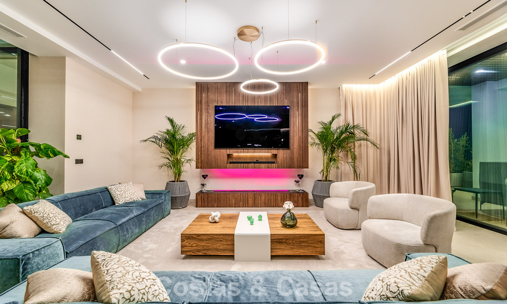 Sophisticated designer villa with magnificent sea views for sale in El Madroñal, Benahavis - Marbella 795617