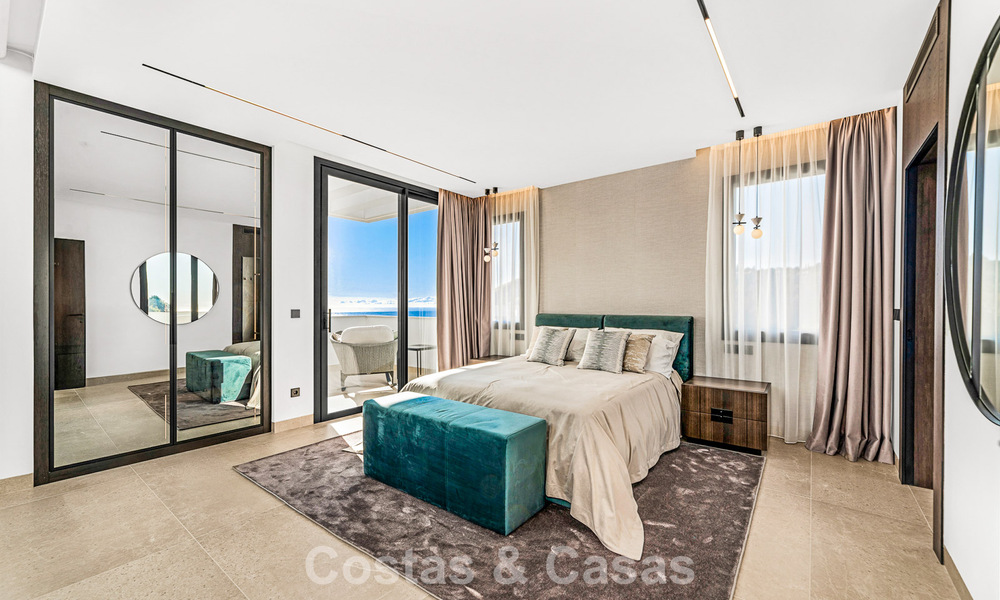 Sophisticated designer villa with magnificent sea views for sale in El Madroñal, Benahavis - Marbella 795628