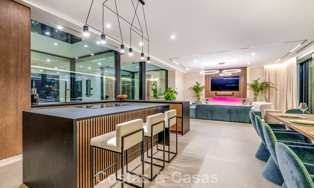 Sophisticated designer villa with stunning sea views for sale in El Madroñal, Benahavis - Marbella 796836