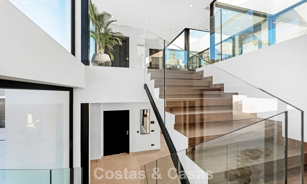 Sophisticated designer villa with stunning sea views for sale in El Madroñal, Benahavis - Marbella 796851