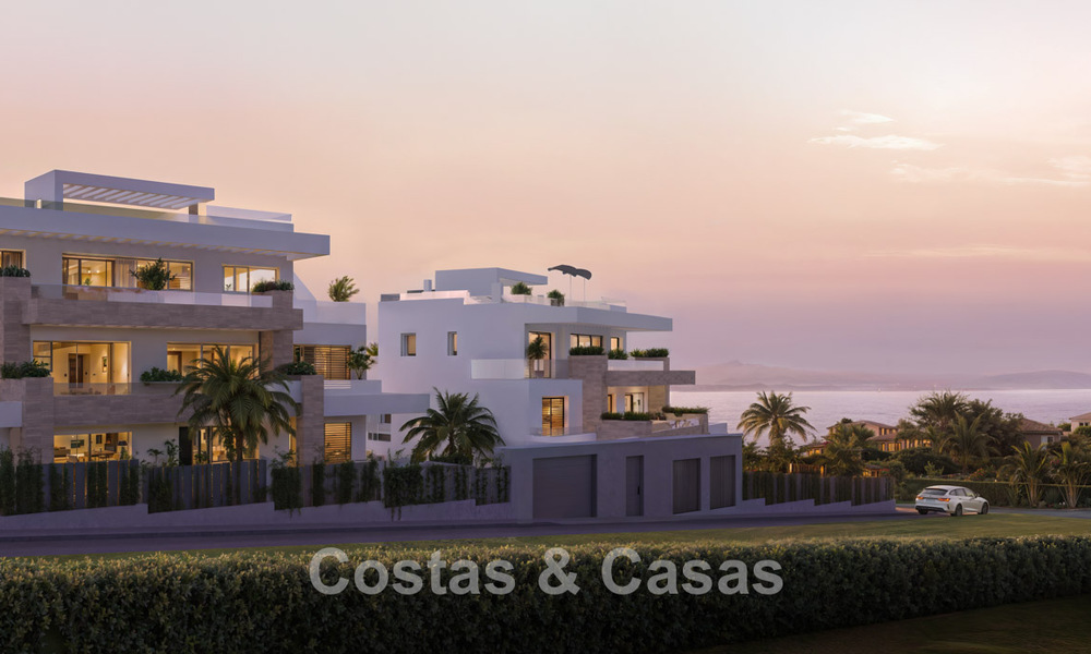 New to the market. Stylish boutique apartments for sale within walking distance to the beach and sea view in West Estepona 775421