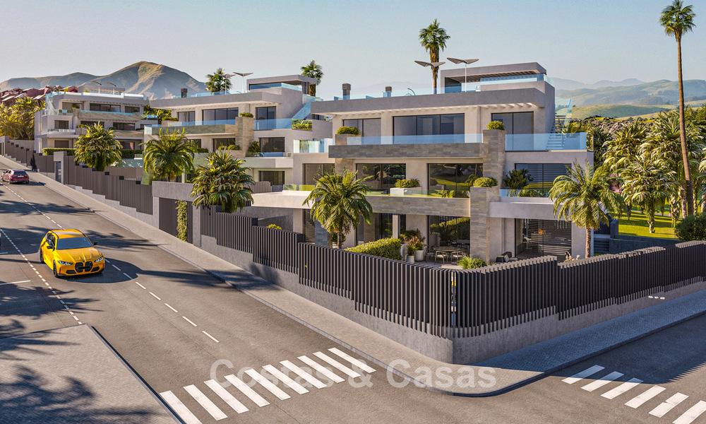 New to the market. Stylish boutique apartments for sale within walking distance to the beach and sea view in West Estepona 775434