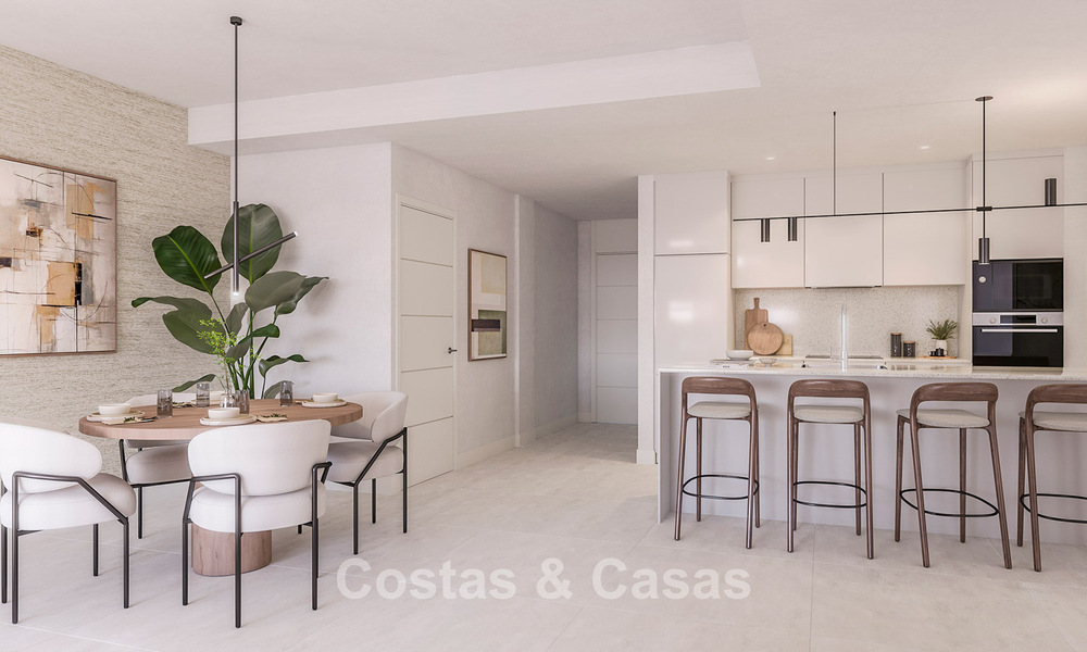 Modern new build apartments for sale close to the beach and with sea views in Estepona West 775326