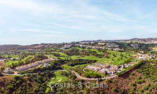 New 3 bedroom townhouses for sale in a prestigious golf resort in Mijas, Costa del Sol 775405 