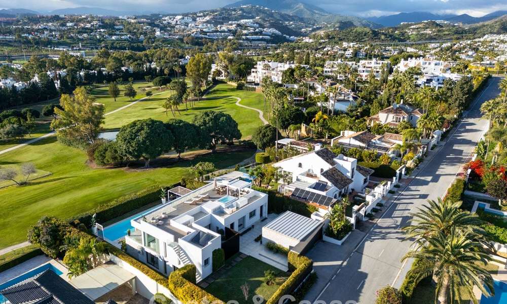 Luxury modern style villa for sale, bordering the golf course in Nueva Andalucia, Marbella 775534