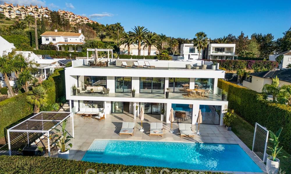 Luxury modern style villa for sale, bordering the golf course in Nueva Andalucia, Marbella 775536