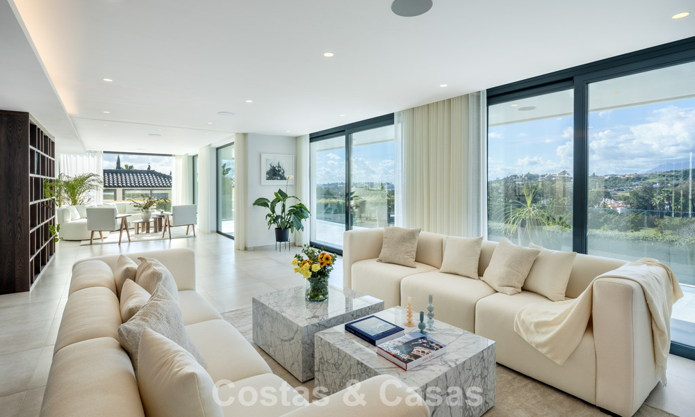 Luxury modern style villa for sale, bordering the golf course in Nueva Andalucia, Marbella 775539