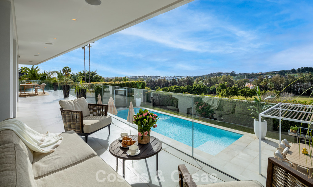 Luxury modern style villa for sale, bordering the golf course in Nueva Andalucia, Marbella 775546