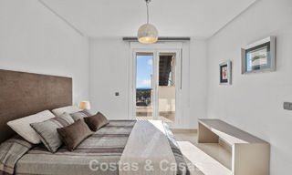 Move-in ready penthouse with panoramic sea views in a Mediterranean complex for sale in Benahavis - Marbella 775760 