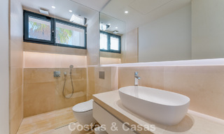 Sophisticated luxury villa for sale in an exclusive gated community on Marbella’s prestigious Golden Mile 775575 