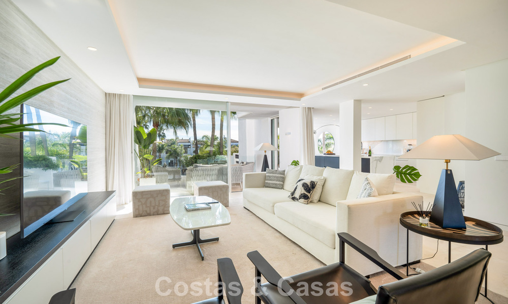 Luxurious renovated duplex penthouse for sale, in Puente Romano on Marbella’s Golden Mile 775592