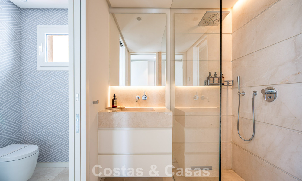 Luxurious renovated duplex penthouse for sale, in Puente Romano on Marbella’s Golden Mile 775599