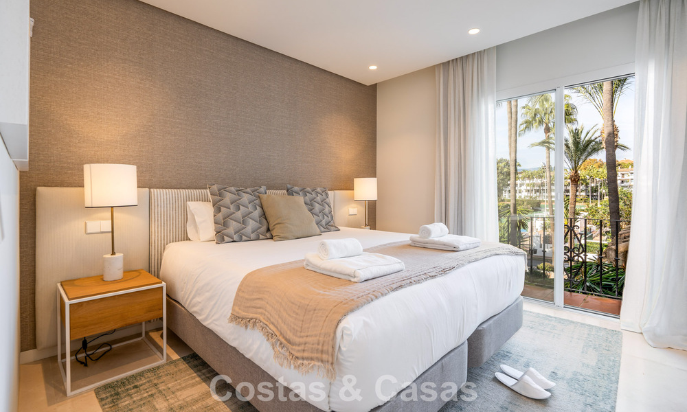 Luxurious renovated duplex penthouse for sale, in Puente Romano on Marbella’s Golden Mile 775600