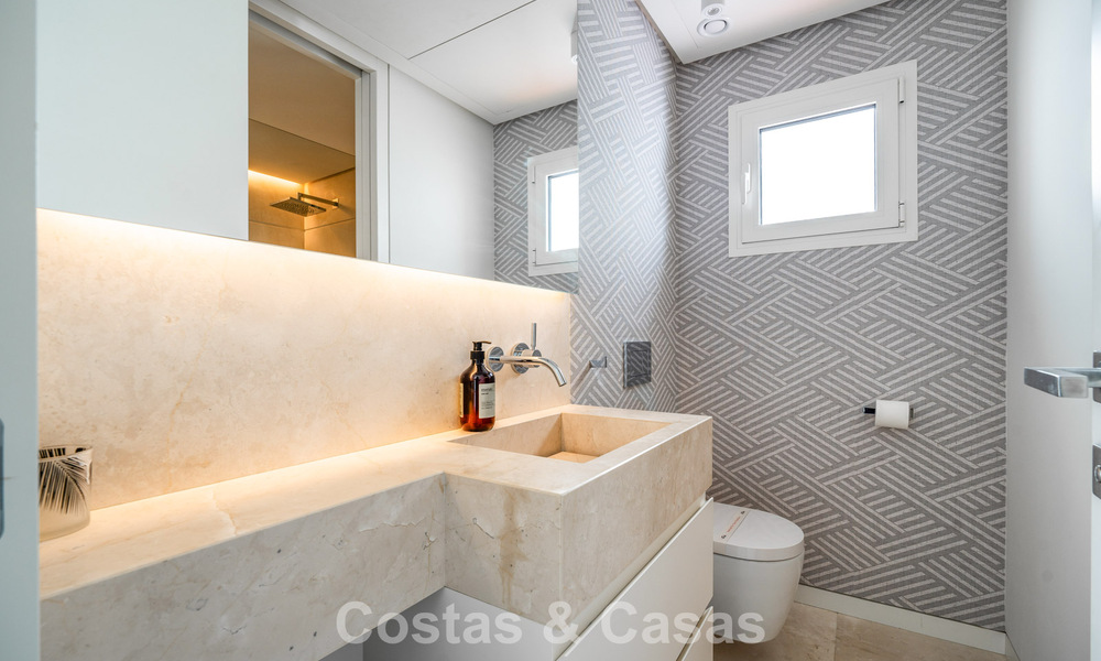 Luxurious renovated duplex penthouse for sale, in Puente Romano on Marbella’s Golden Mile 775602