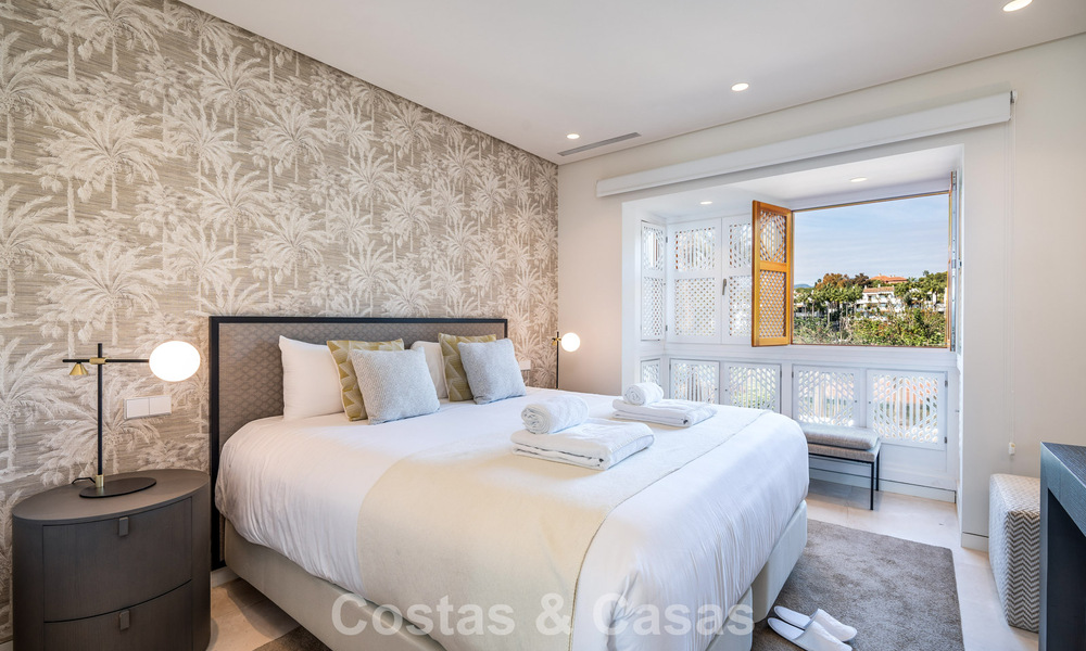 Luxurious renovated duplex penthouse for sale, in Puente Romano on Marbella’s Golden Mile 775606