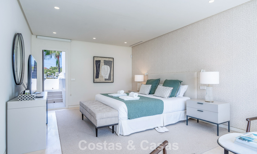 Luxurious renovated duplex penthouse for sale, in Puente Romano on Marbella’s Golden Mile 775610